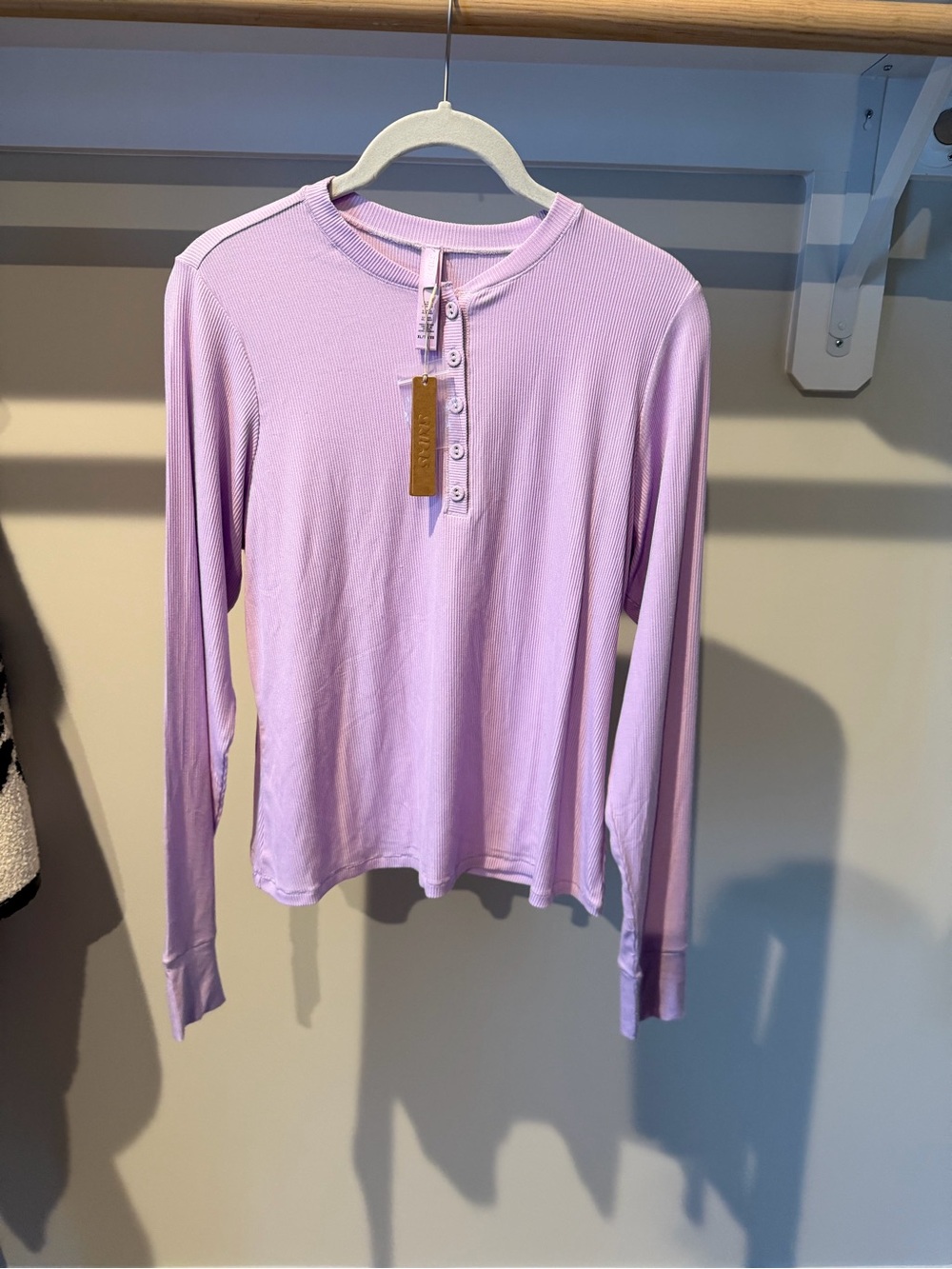 Skims Lilac Long Sleeve Henley Top — Medium — NWT